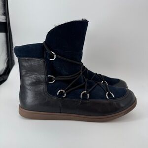Renvy Black and Navy Winter Boots